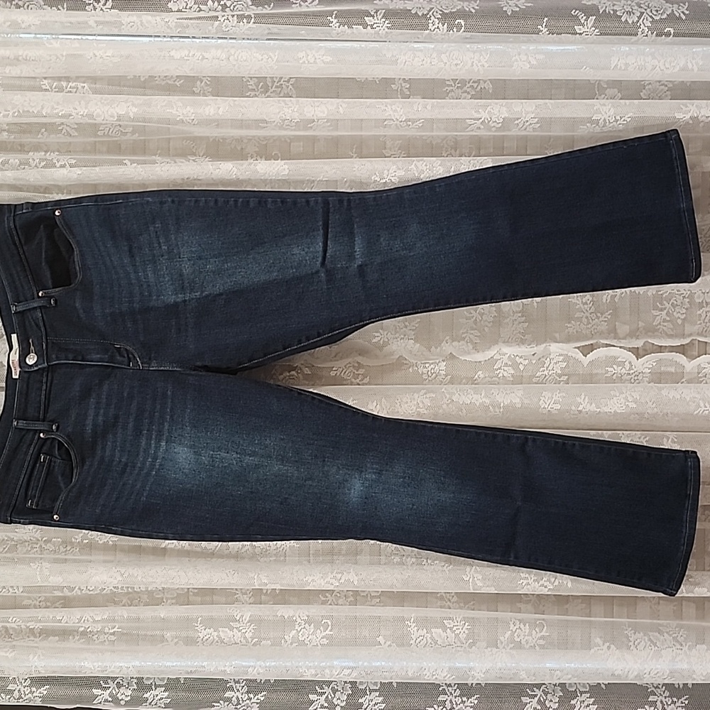 Levi's Mid Rise Boot Cut Jeans